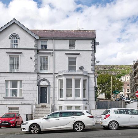 Abbey Road Boutique Holiday Apartment Llandudno Eksteriør billede