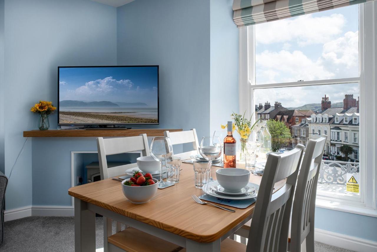 Abbey Road Boutique Holiday Apartment Llandudno Eksteriør billede